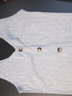 EUC Juniors sz S gray half tank by "Caution to the wind"